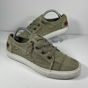 Blowfish Malibu Maxine Slip On Sneakers Women's 9.5 Olive Green Distressed